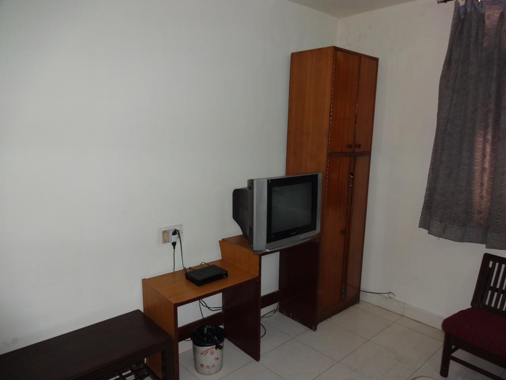 Hotel Elegant International New Delhi Buitenkant foto