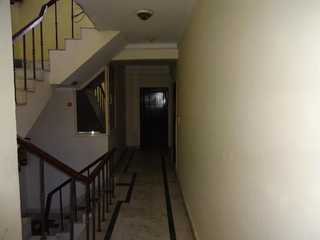 Hotel Elegant International New Delhi Buitenkant foto