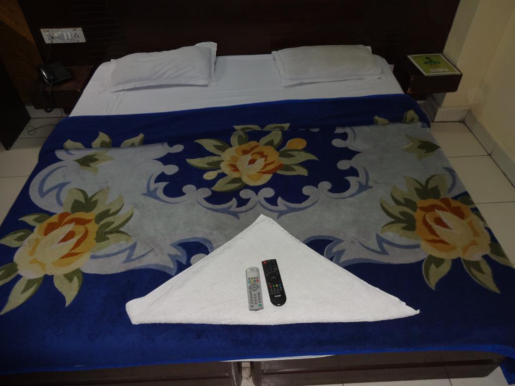 Hotel Elegant International New Delhi Buitenkant foto